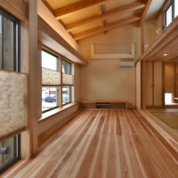 となりの親の家