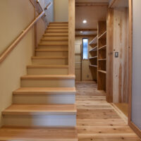 となりの親の家