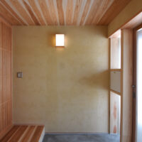 となりの親の家