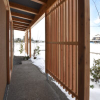 となりの親の家