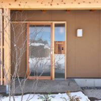 となりの親の家