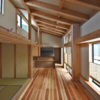 となりの親の家