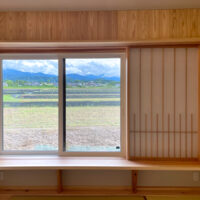 大根畑を望む和室