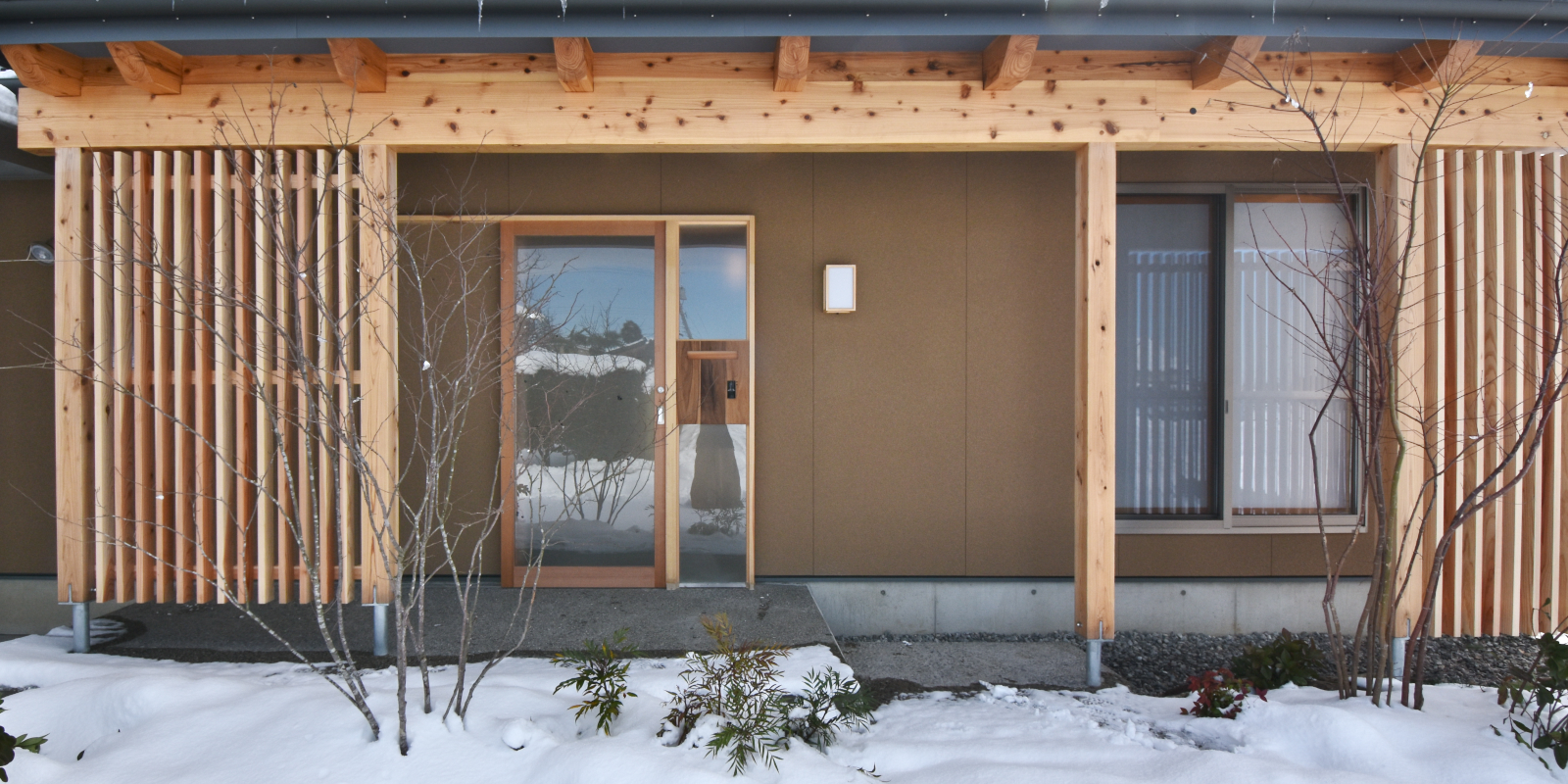 となりの親の家